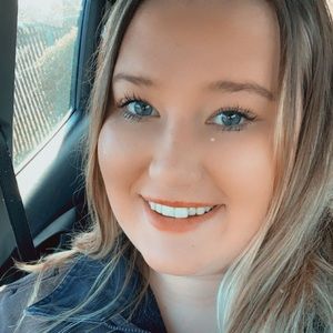 Meet your Posher, Riley